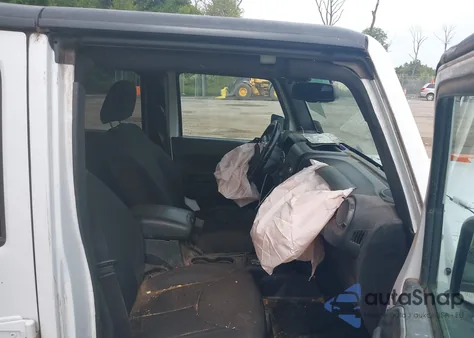 2017 Jeep Wrangler Unlimited Sport 4X4 from USA, damaged, VIN 1C4HJWDG6HL601529